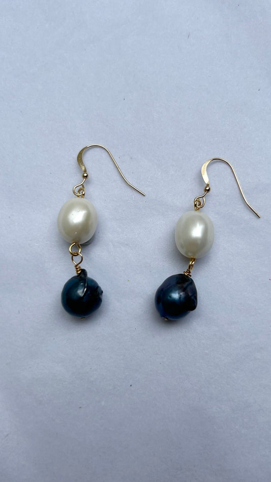 Capri Pearl Earrings